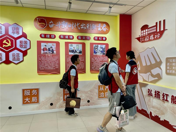 必赢76net线路唯一官方网站学子赴新疆开展暑期“三下乡”社会实践_fororder_图片2